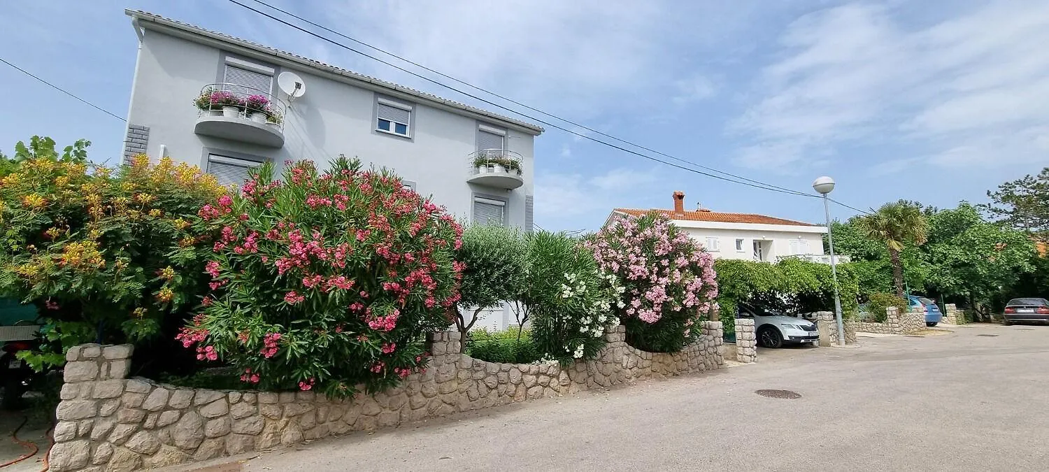 Apartments Pana Silo  Croatia
